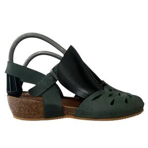 DNA FOOTWEAR Tilden Sandals Women Size 9.5 Olive Green Oiled Leather EU 40